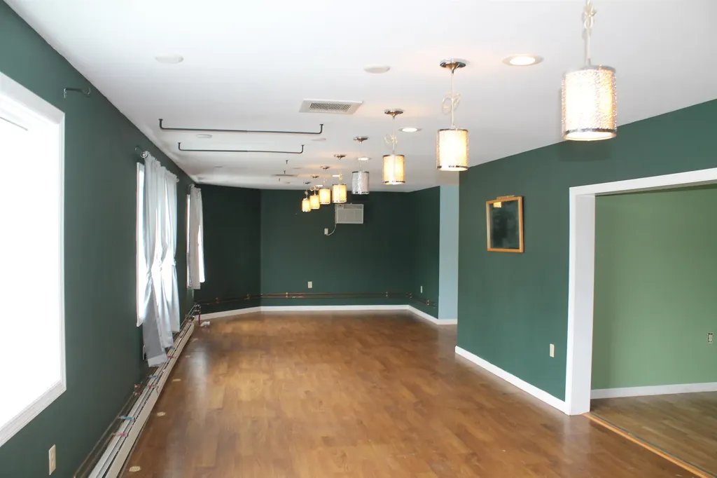 31 Main Street Lincoln NH 03251