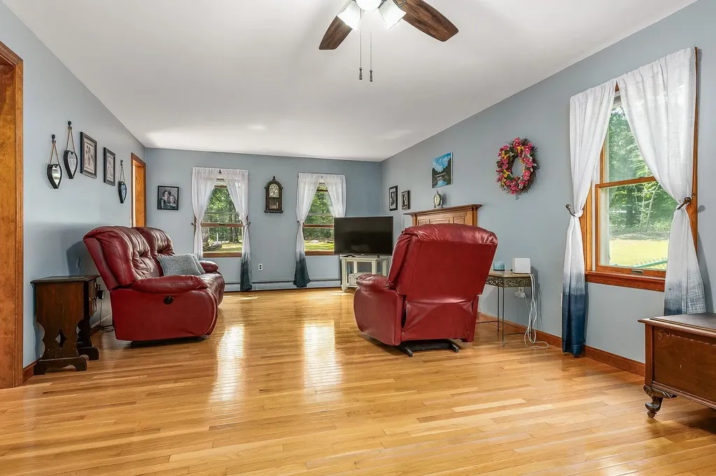 15 Kelsey Drive Durham NH 03824