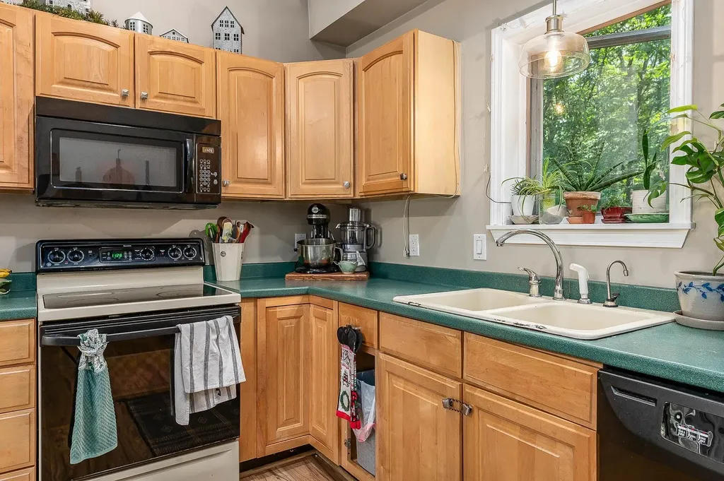 15 Kelsey Drive Durham NH 03824