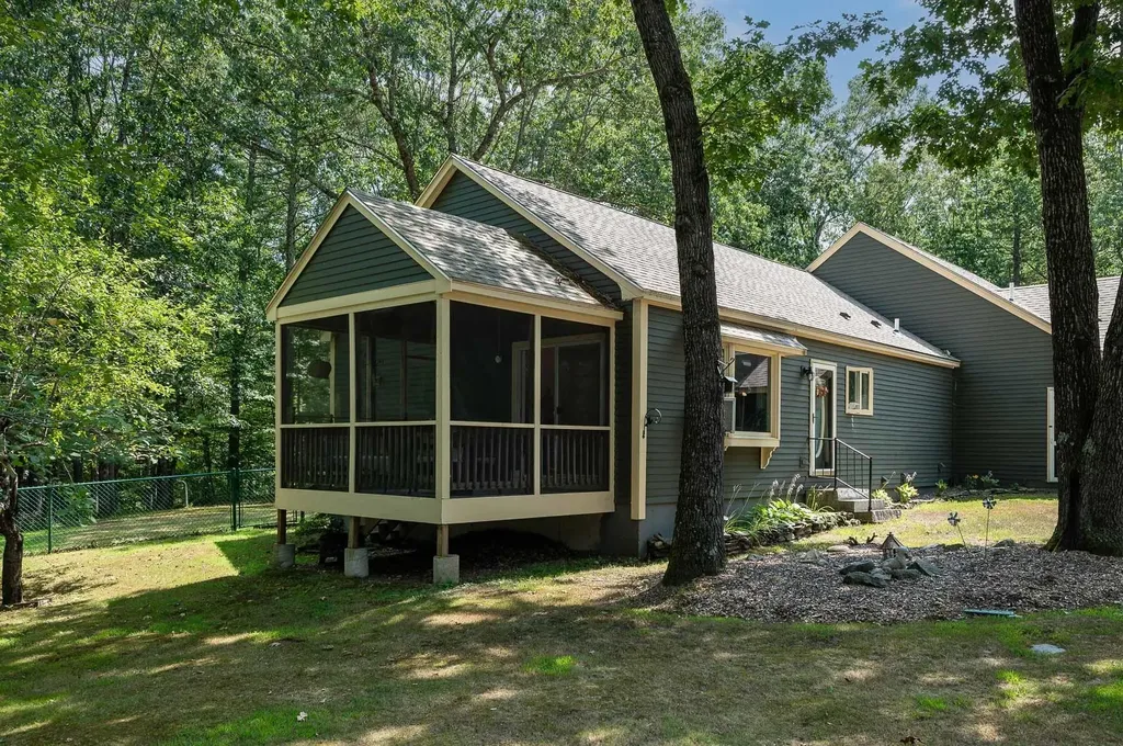 15 Kelsey Drive Durham NH 03824