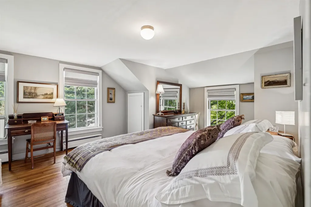 6077 Vt Route 12 Barnard VT 05031