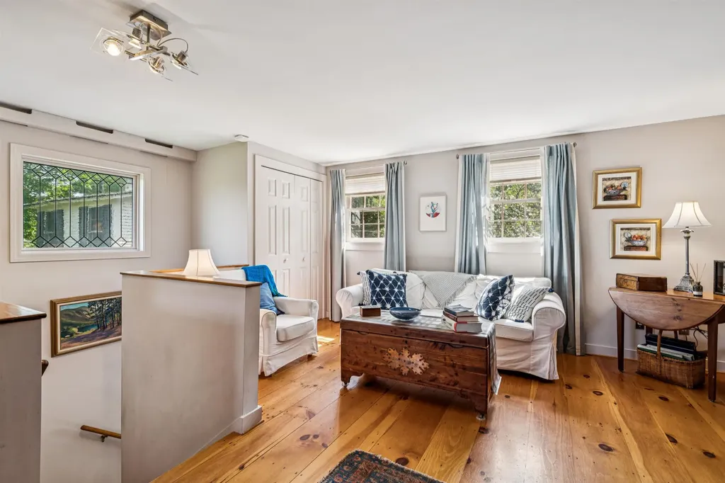 6077 Vt Route 12 Barnard VT 05031