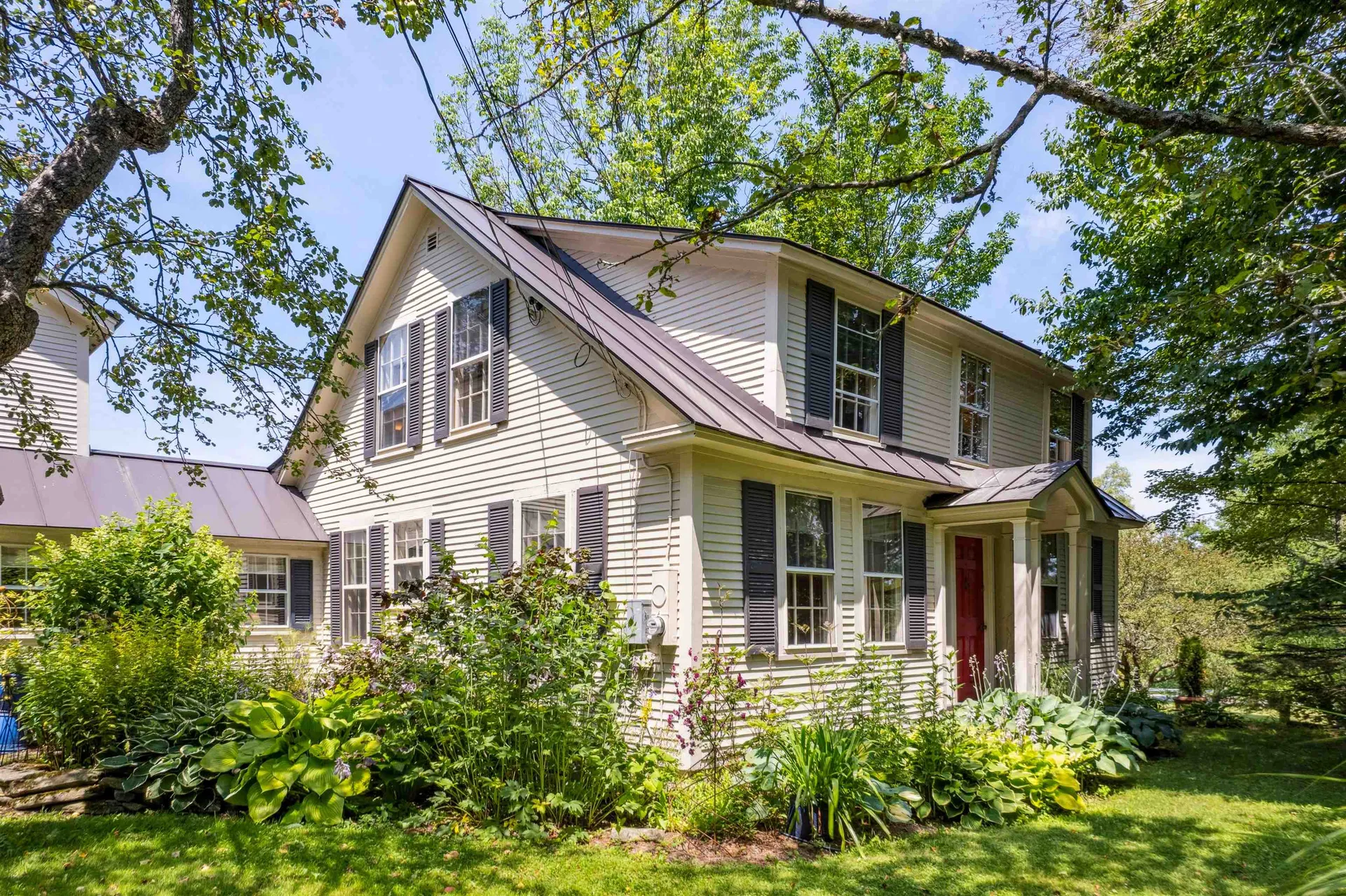 6077 Vt Route 12 Barnard VT 05031