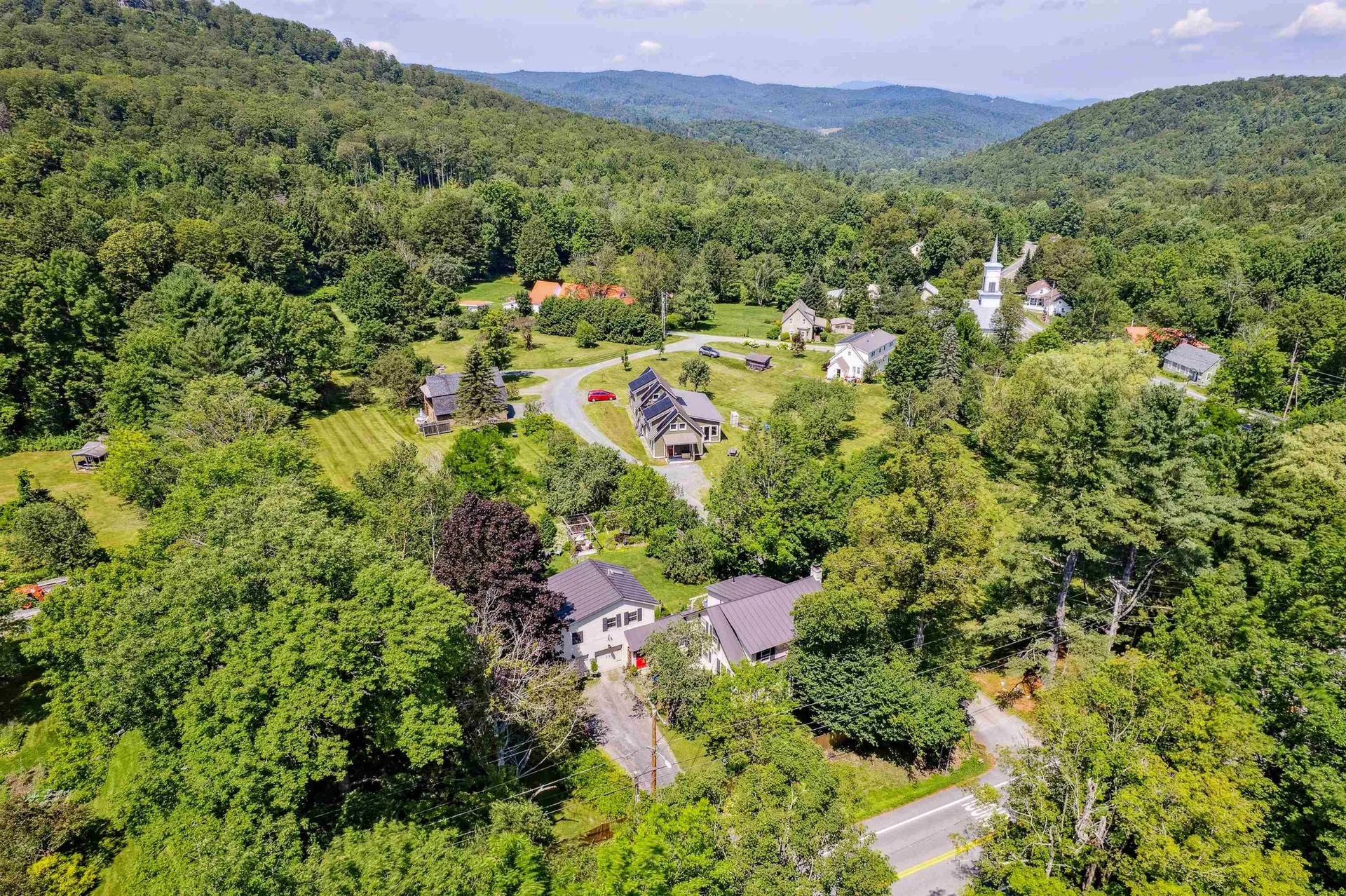 6077 Vt Route 12 Barnard VT 05031