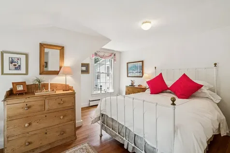 6077 Vt Route 12 Barnard VT 05031