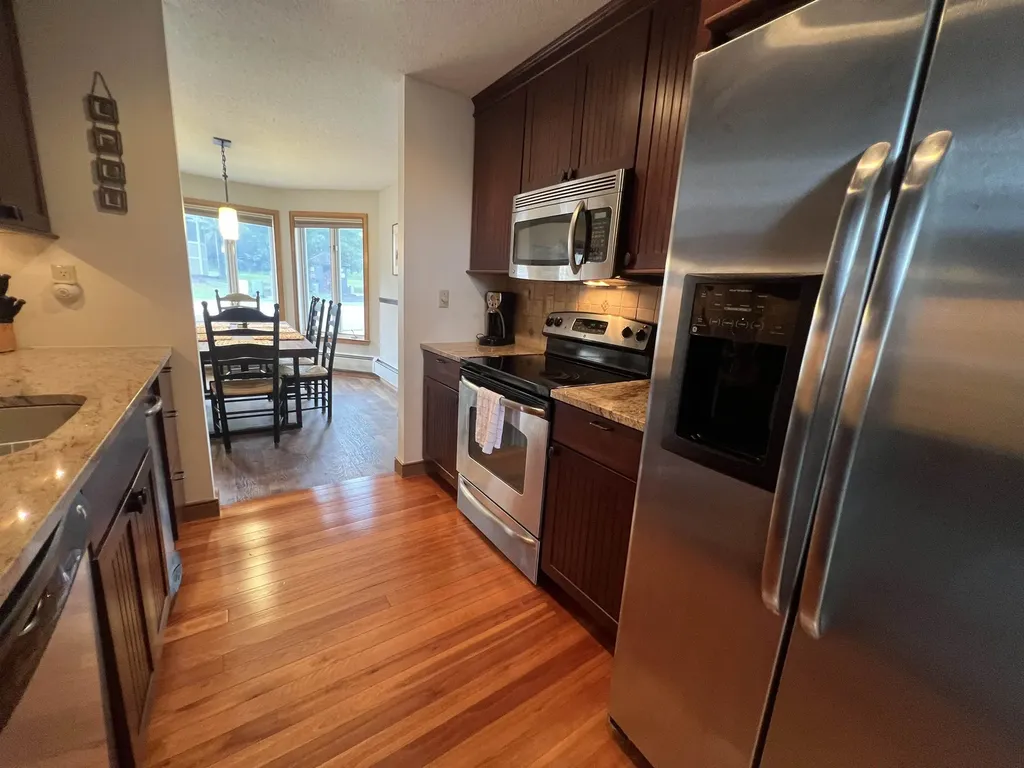 2A Townhouse Square Dover VT 05356