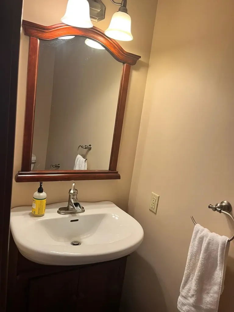 2A Townhouse Square Dover VT 05356