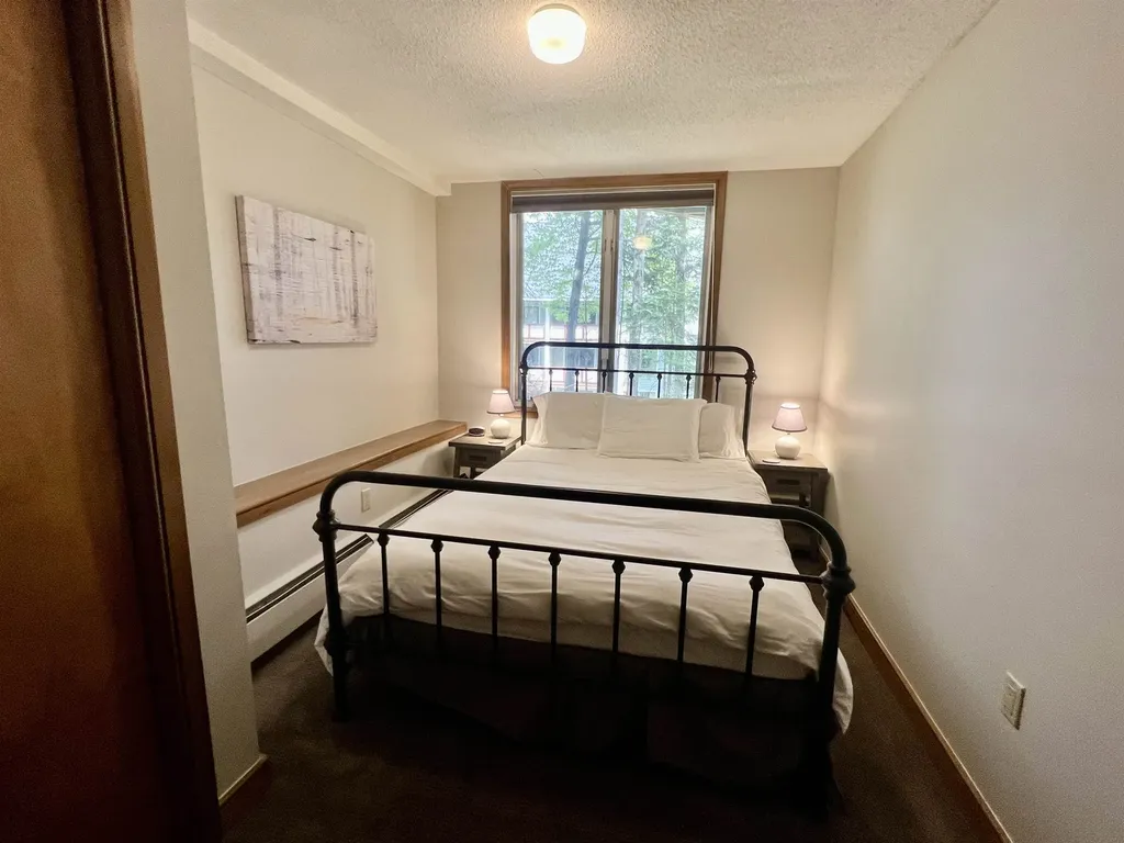 2A Townhouse Square Dover VT 05356