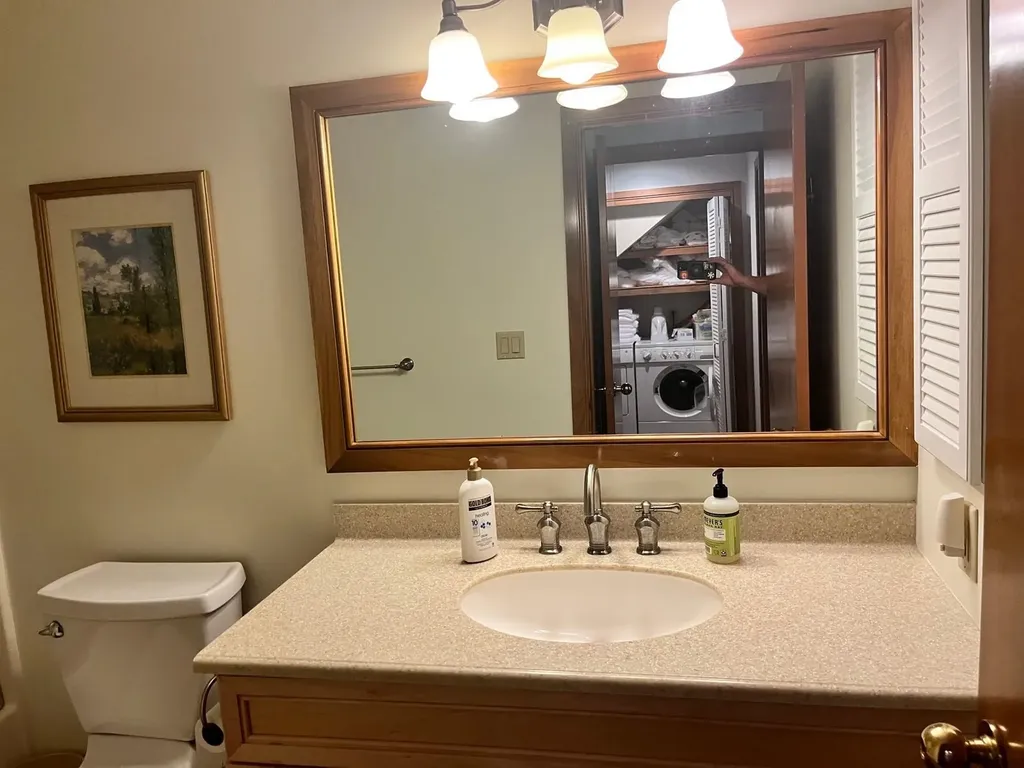 2A Townhouse Square Dover VT 05356