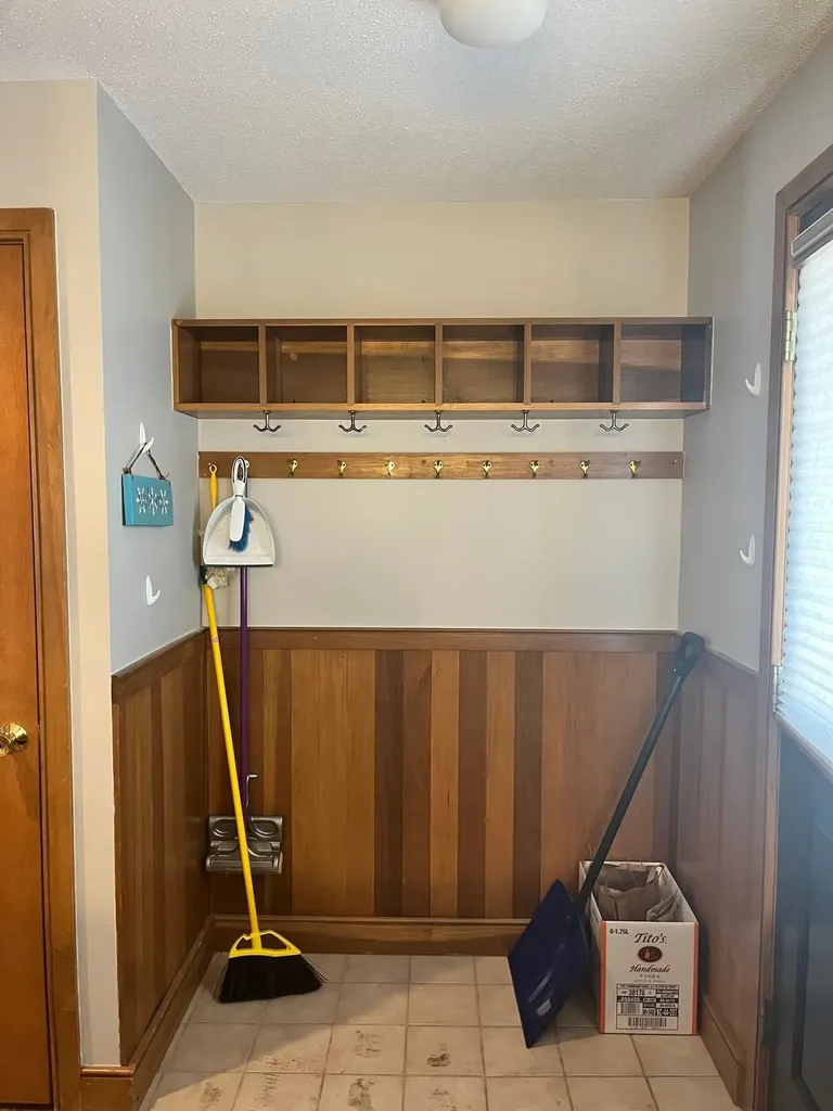 2A Townhouse Square Dover VT 05356