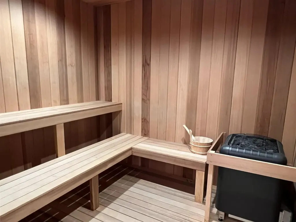 2A Townhouse Square Dover VT 05356