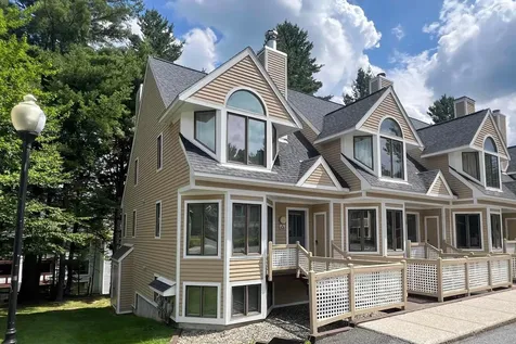 2A Townhouse Square Dover VT 05356