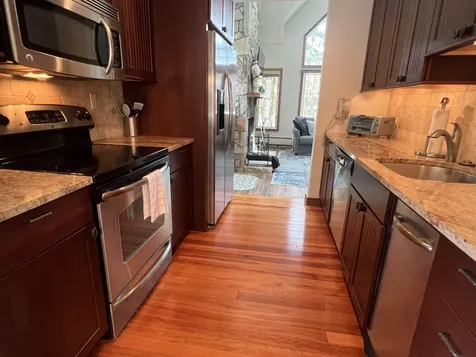 2A Townhouse Square Dover VT 05356