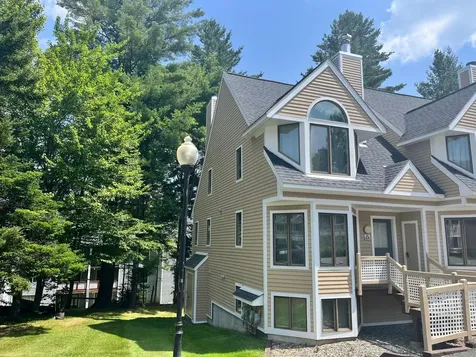2A Townhouse Square Dover VT 05356