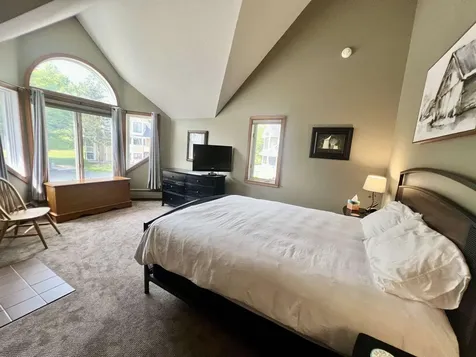 2A Townhouse Square Dover VT 05356