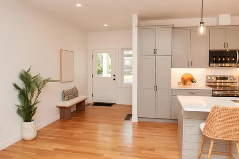 27 Mount Pleasant Street Derry NH 03038