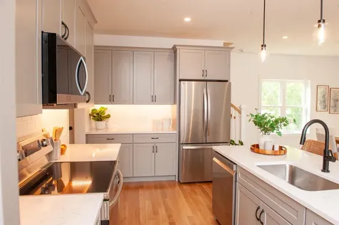 27 Mount Pleasant Street Derry NH 03038