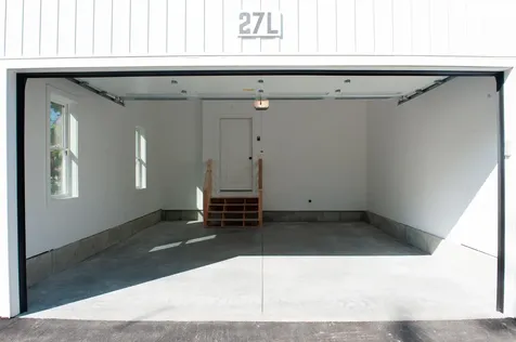 27 Mount Pleasant Street Derry NH 03038