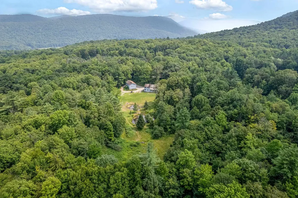 164 Garron Road Middletown Springs VT 05757