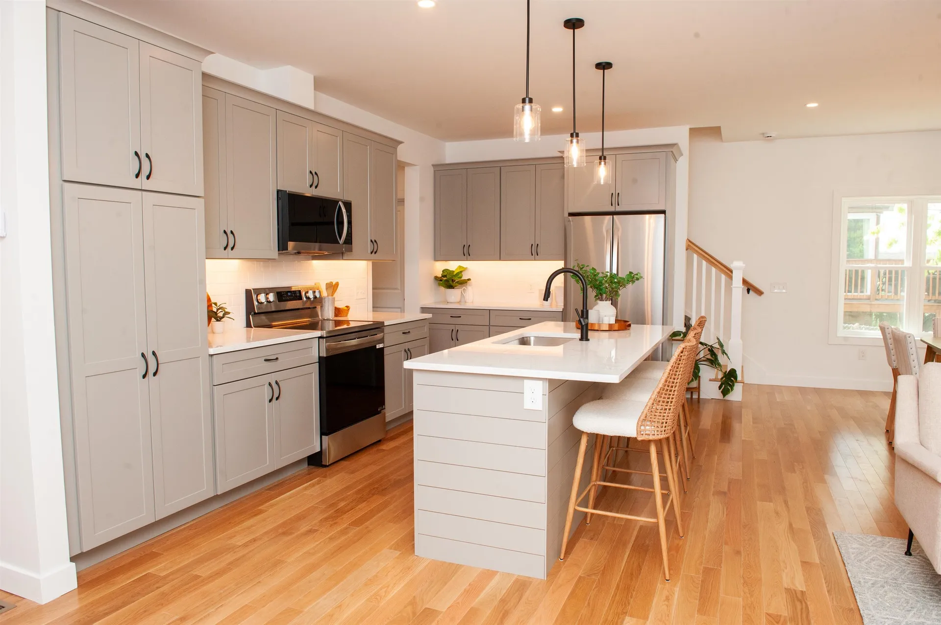 27 Mount Pleasant Street Derry NH 03038