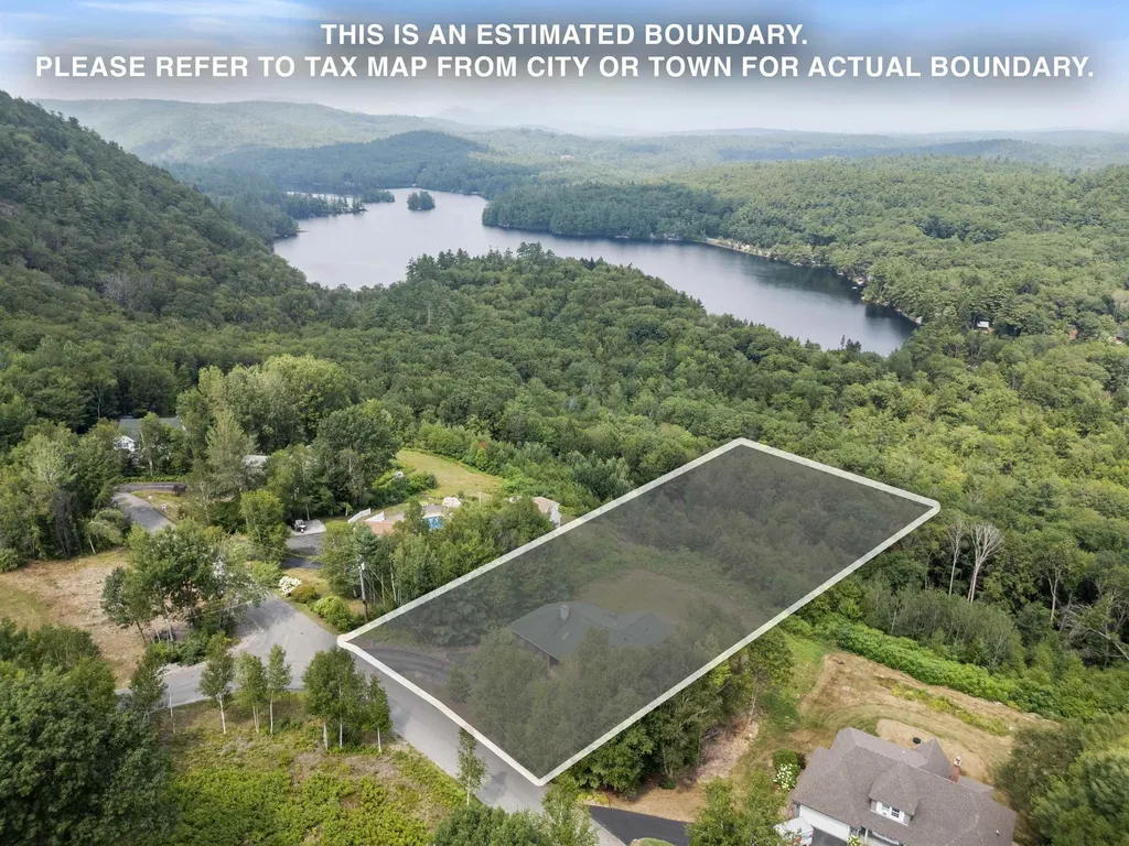 22 Lake View Drive New Hampton NH 03256