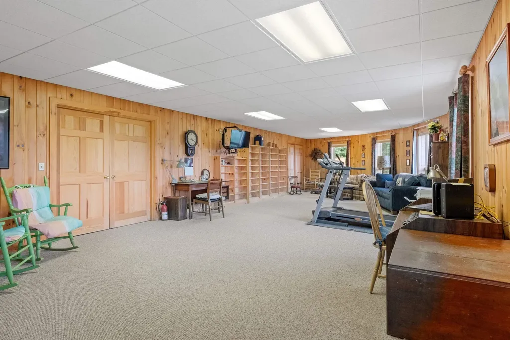 22 Lake View Drive New Hampton NH 03256