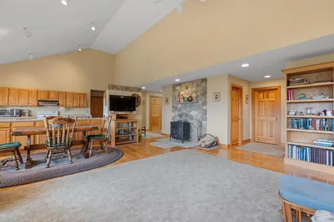 22 Lake View Drive New Hampton NH 03256