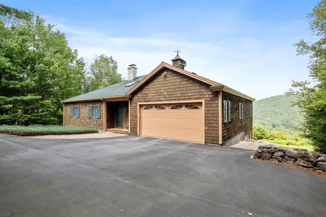 22 Lake View Drive New Hampton NH 03256