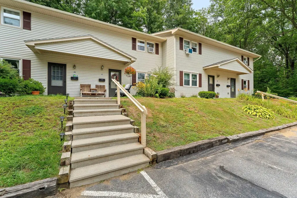 86 Pinecrest Drive Essex VT 05452