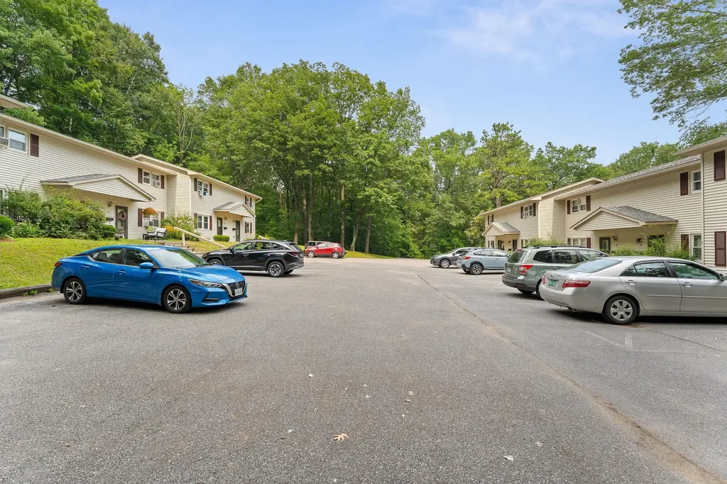 86 Pinecrest Drive Essex VT 05452