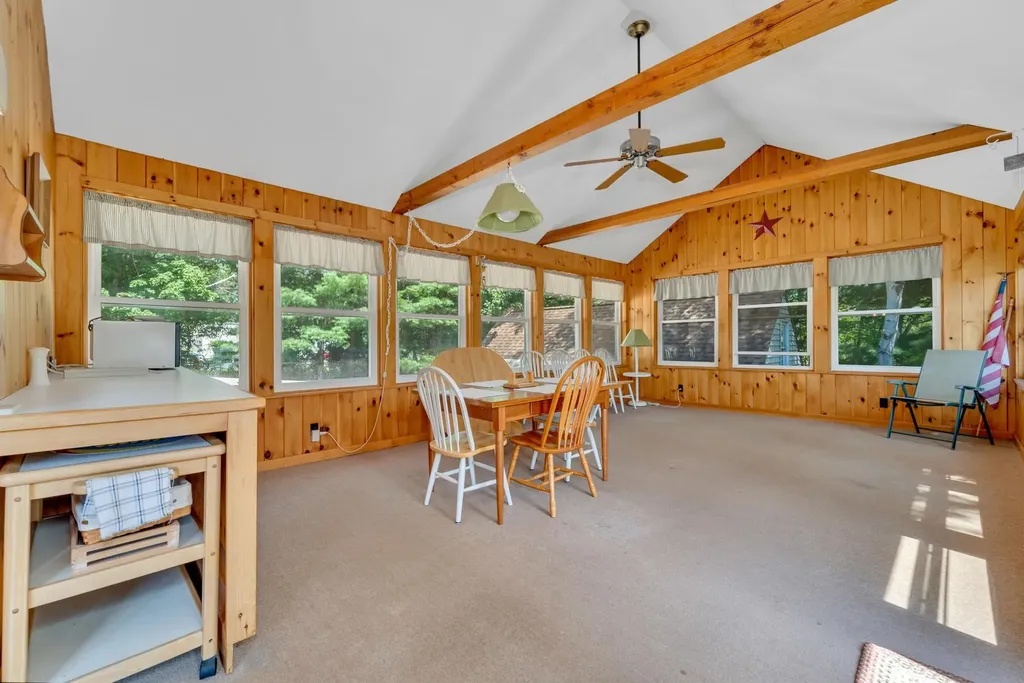 77 Hancock Road Peterborough NH 03458