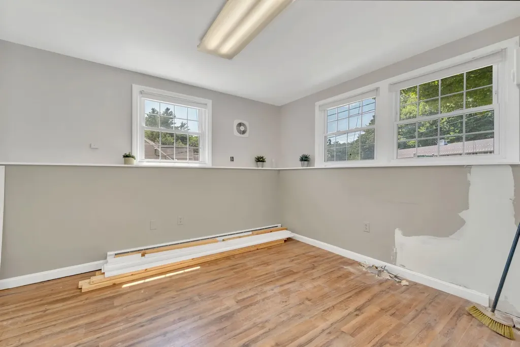 77 Hancock Road Peterborough NH 03458