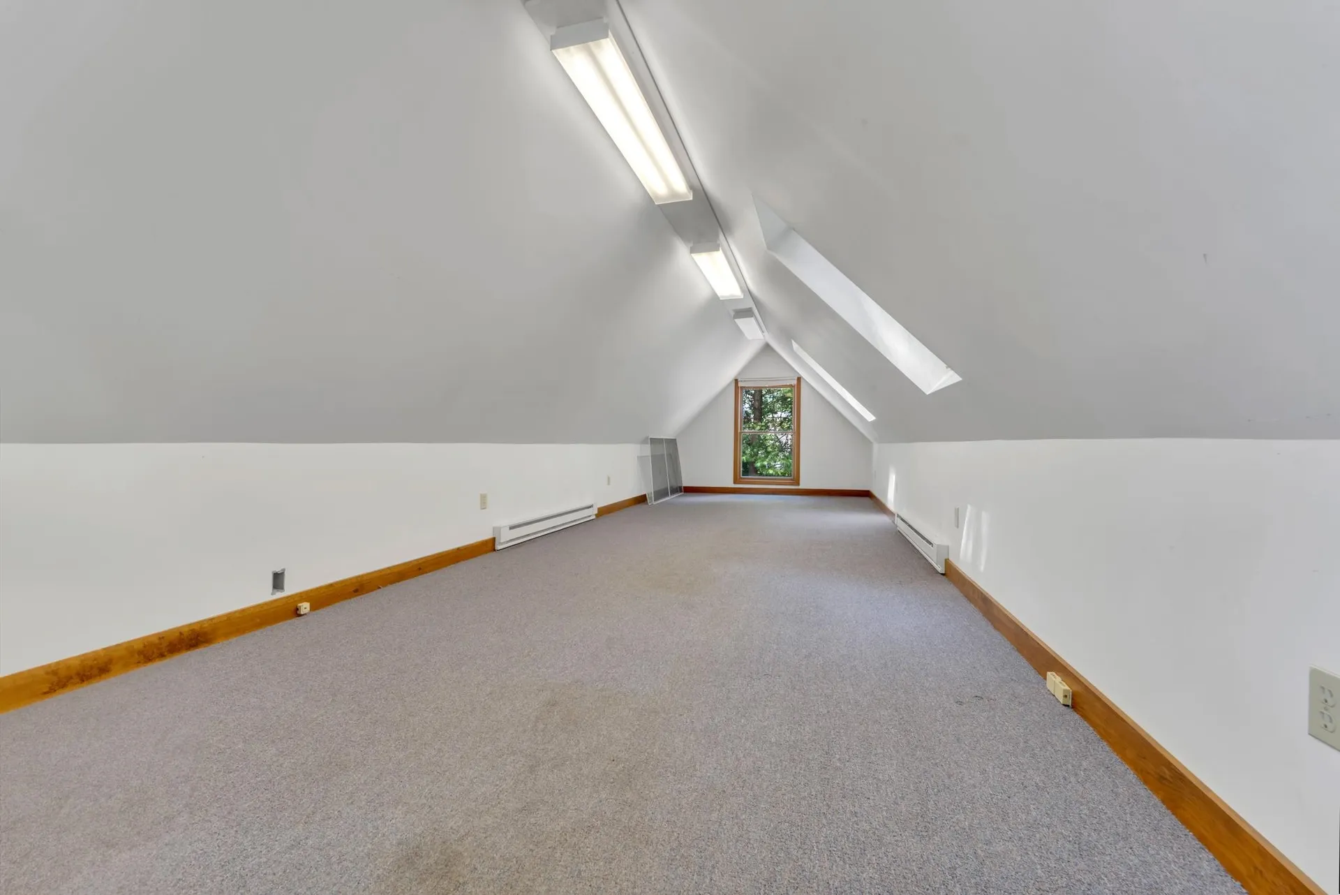 77 Hancock Road Peterborough NH 03458