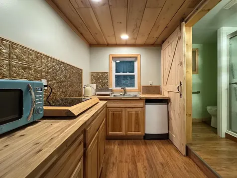 399 Shaker Boulevard Enfield NH 03748