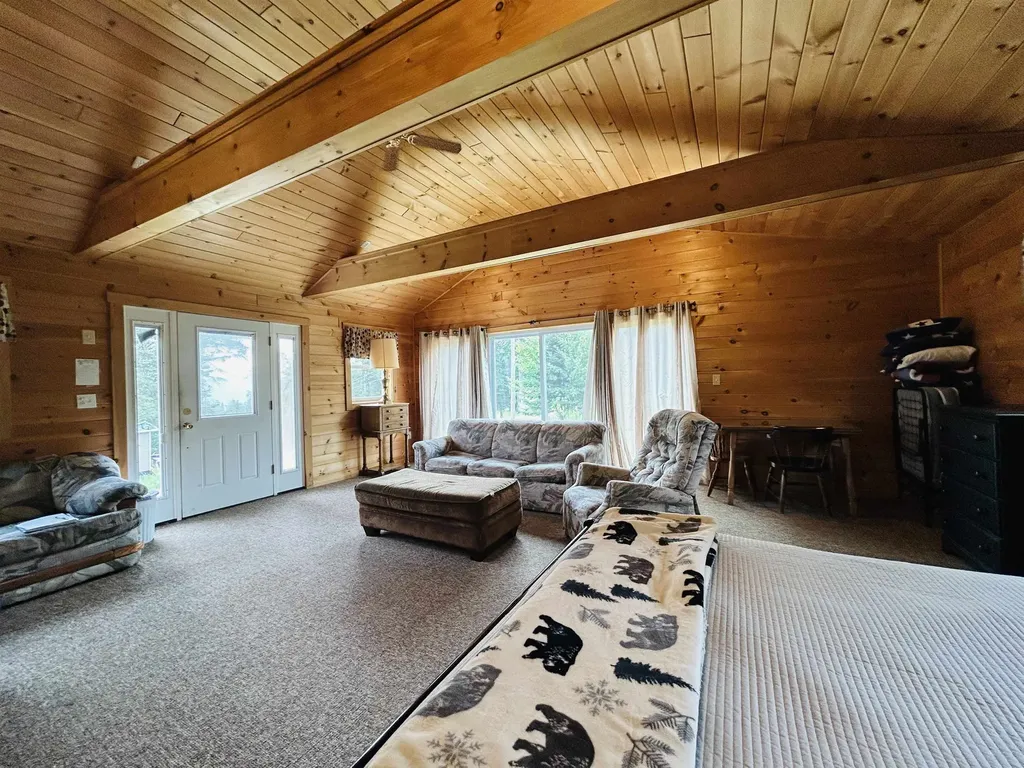 15 Cone Pass Pittsburg NH 03592