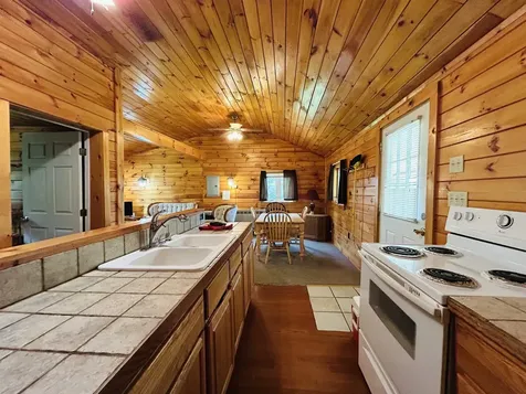 15 Cone Pass Pittsburg NH 03592