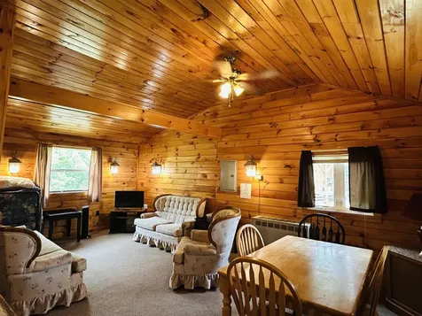 15 Cone Pass Pittsburg NH 03592