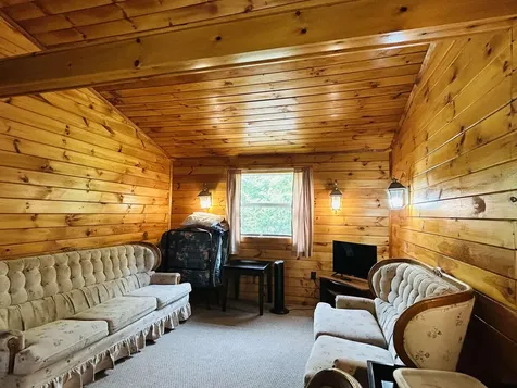 15 Cone Pass Pittsburg NH 03592