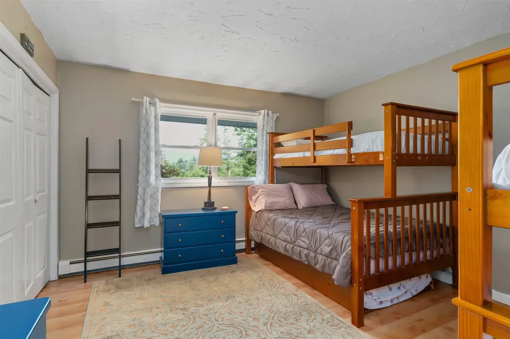 50 Drachenfels Road Conway NH 03860