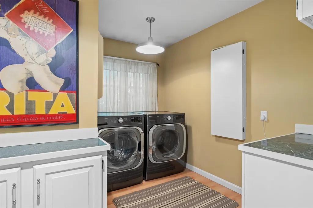 50 Drachenfels Road Conway NH 03860