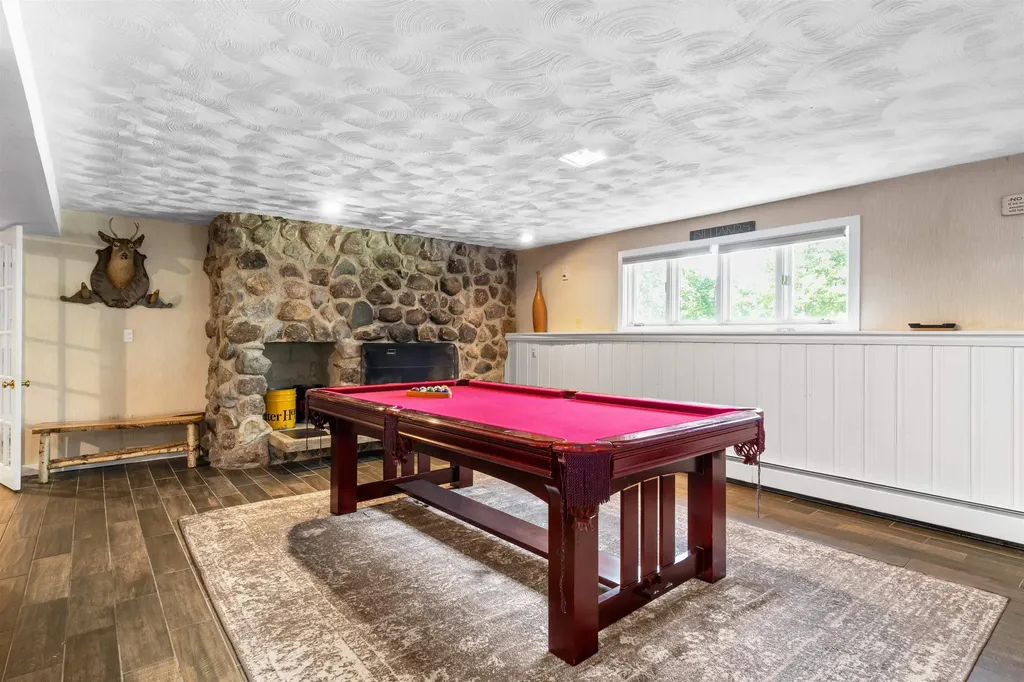 50 Drachenfels Road Conway NH 03860