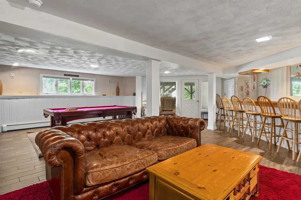 50 Drachenfels Road Conway NH 03860