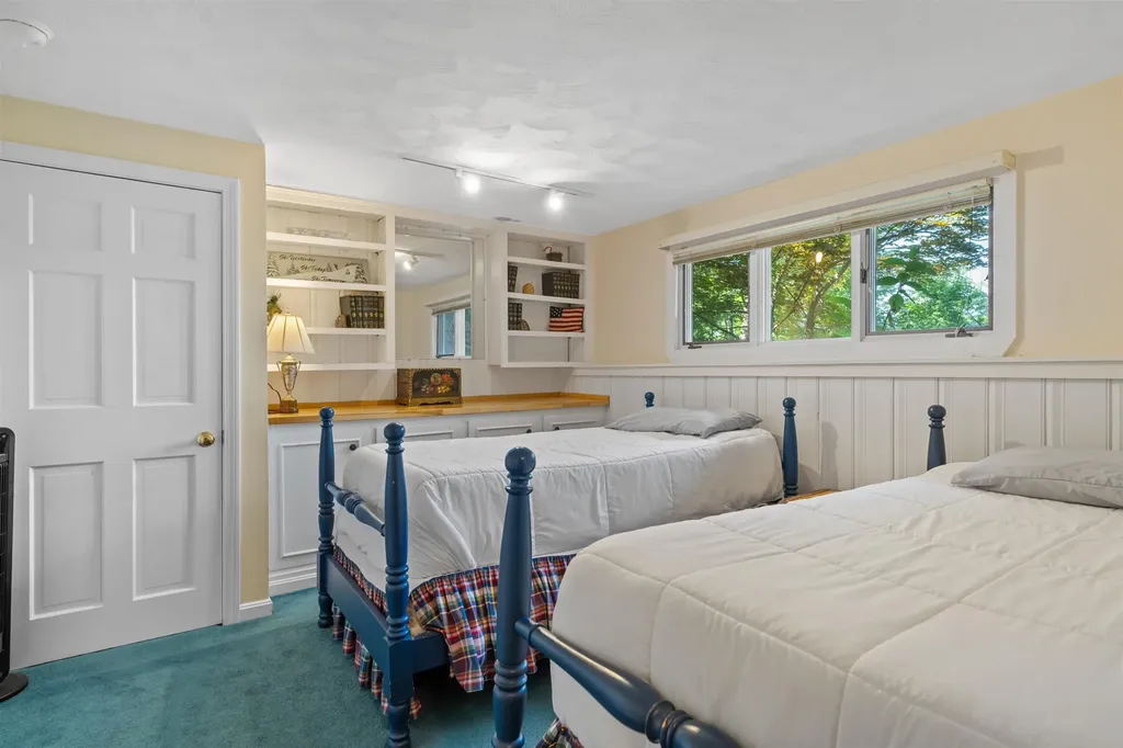 50 Drachenfels Road Conway NH 03860