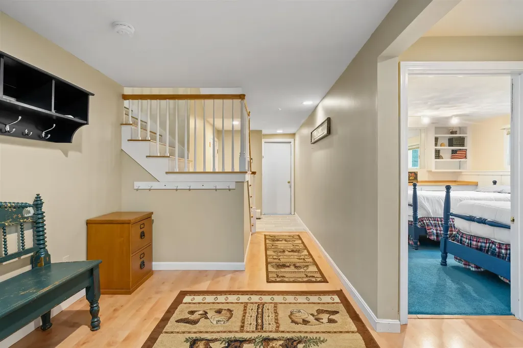 50 Drachenfels Road Conway NH 03860