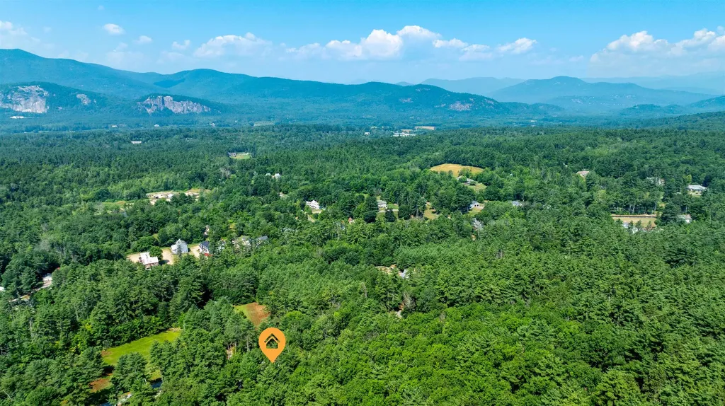 50 Drachenfels Road Conway NH 03860