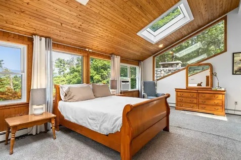 50 Drachenfels Road Conway NH 03860