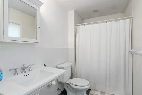 50 Drachenfels Road Conway NH 03860