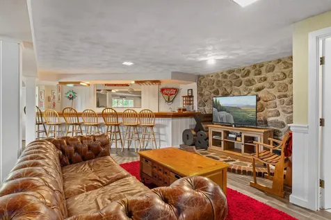 50 Drachenfels Road Conway NH 03860