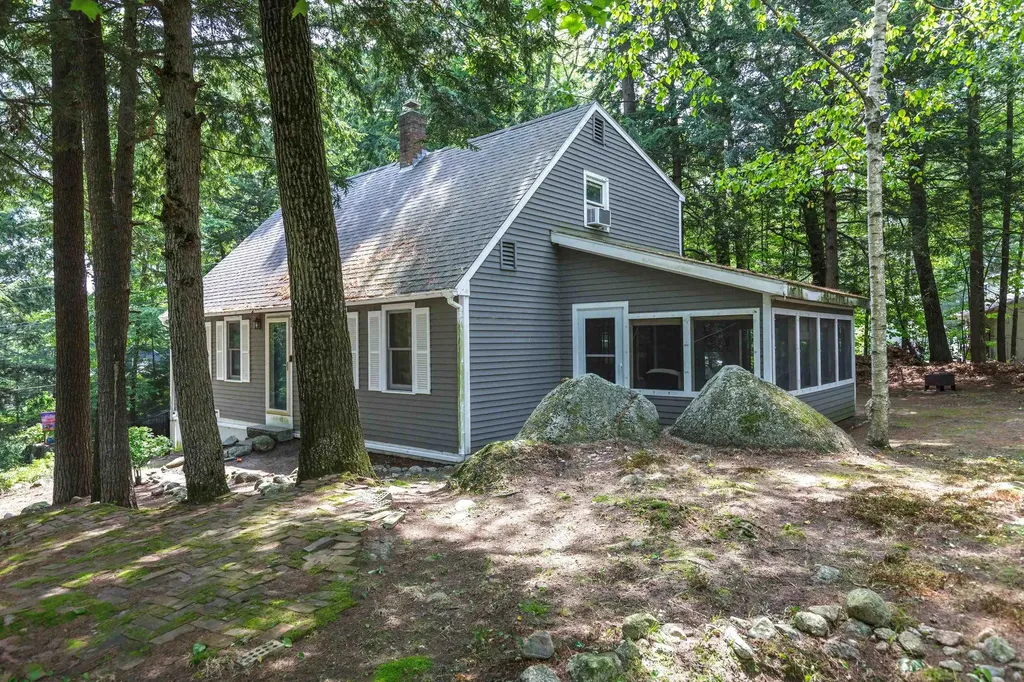 103 Hillside Drive Henniker NH 03242