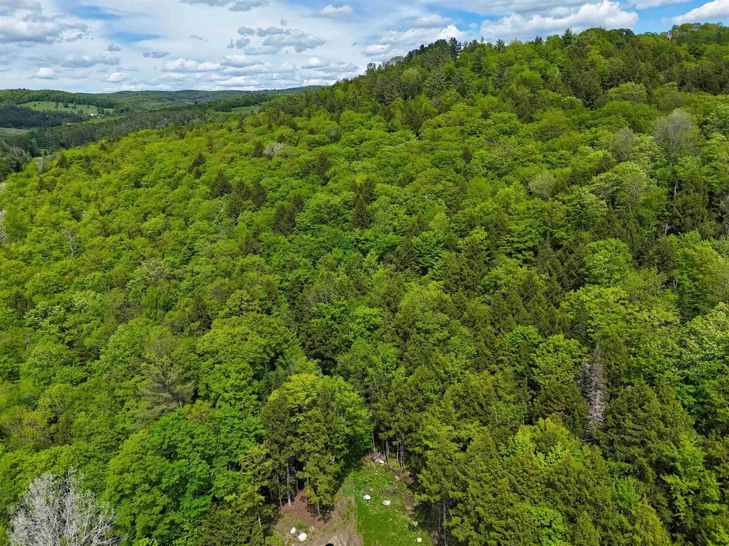 Kennedy Drive Chelsea VT 05038